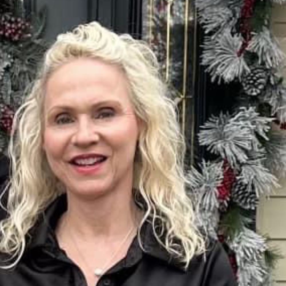 Meet your Posher, Sharon